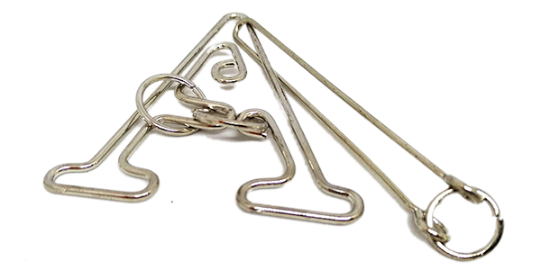 Wire brainteaser puzzle Large - Letter A puzzle (01)