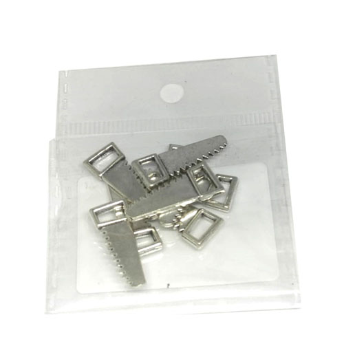 Charm, 8 Identical handsaw charms